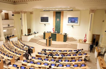Gürcüstan parlamenti “Xarici agentlər” haqqında qanunu qəbul etdi - TİFLİS QARIŞACAQ